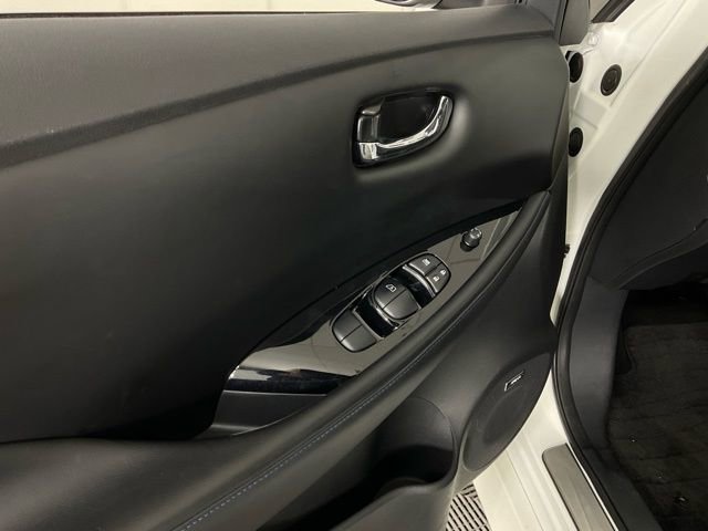 Used 2018 Nissan Leaf SL w/ SL Technology Package image 24
