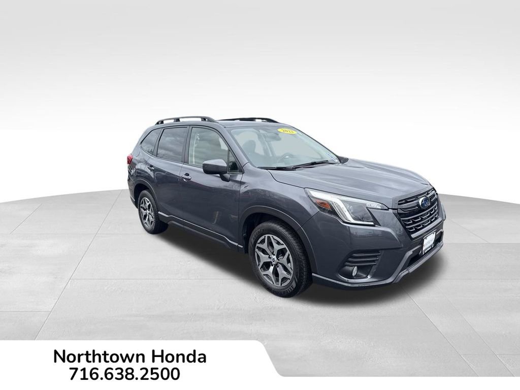 Used 2022 Subaru Forester Premium image 1