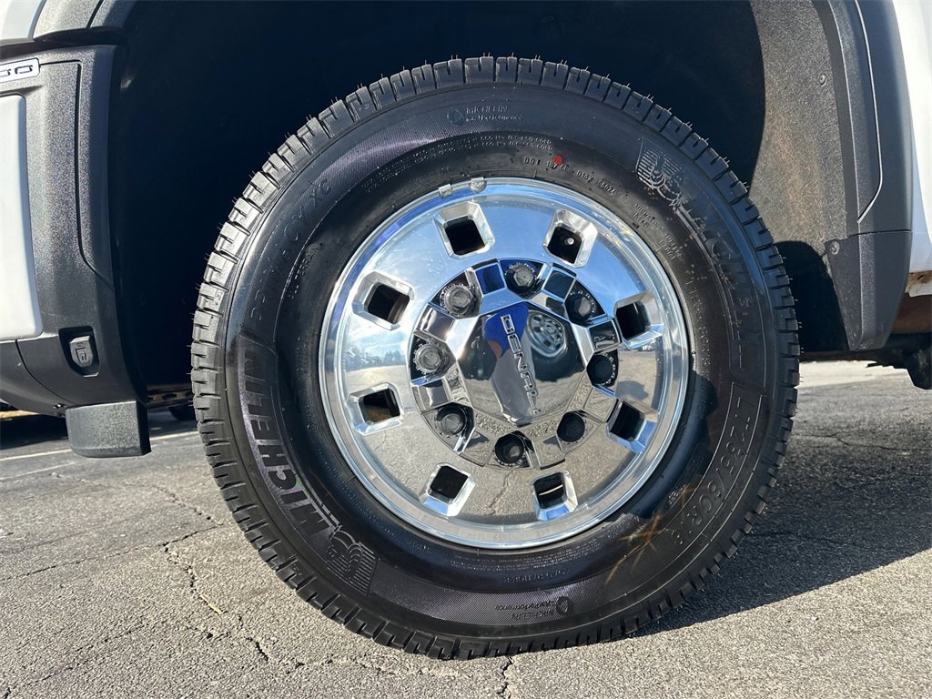 Used 2024 GMC Sierra 3500 Denali w/ Denali Reserve Package image 12
