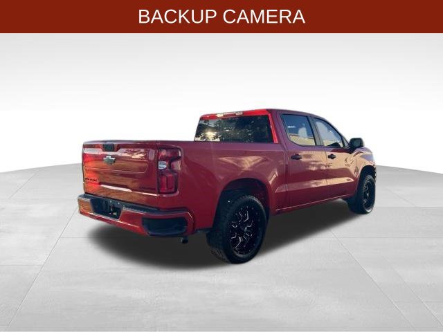 Used 2022 Chevrolet Silverado 1500 Custom w/ LPO, Blackout Package RWD image 7
