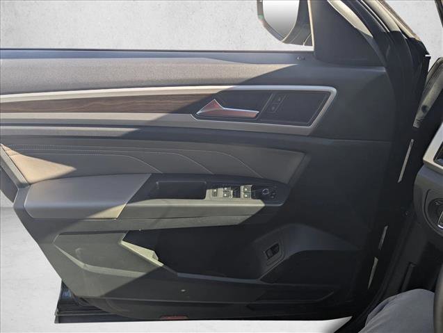 Used 2022 Volkswagen Atlas SE image 11