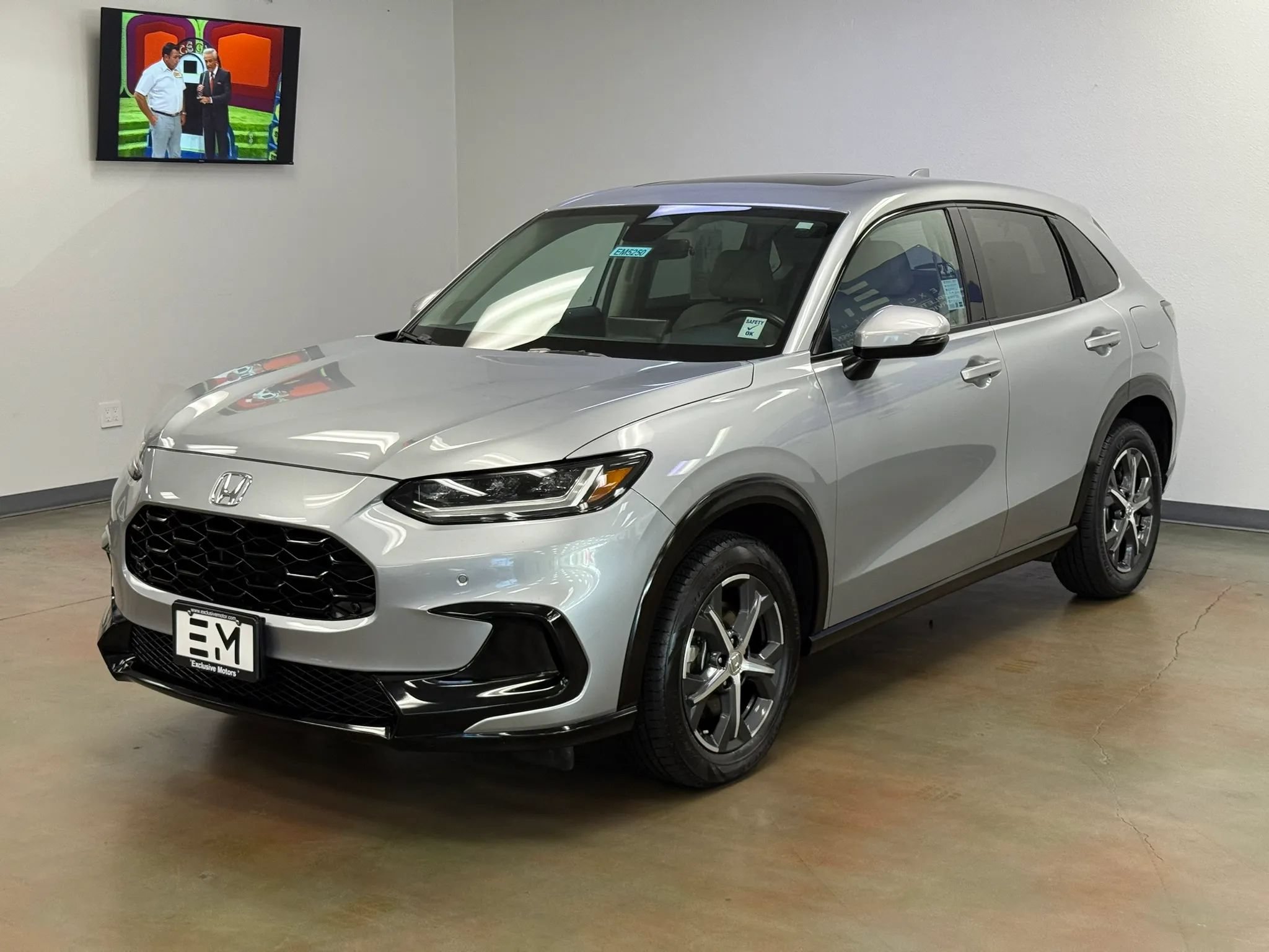 Used 2025 Honda HR-V EX-L image 4