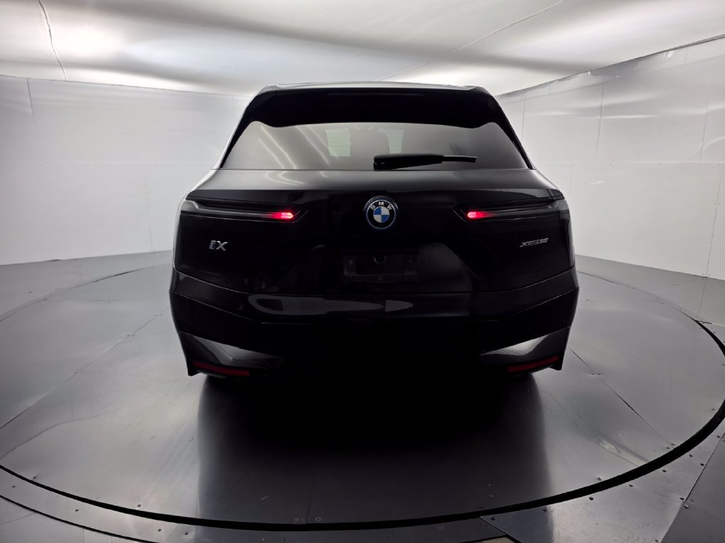 Certified 2023 BMW iX xDrive50 w/ Premium Package AWD/4WD image 5