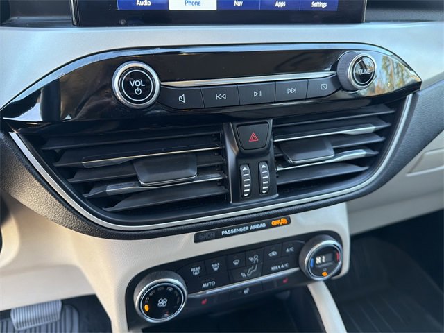 Used 2020 Ford Escape SEL image 31