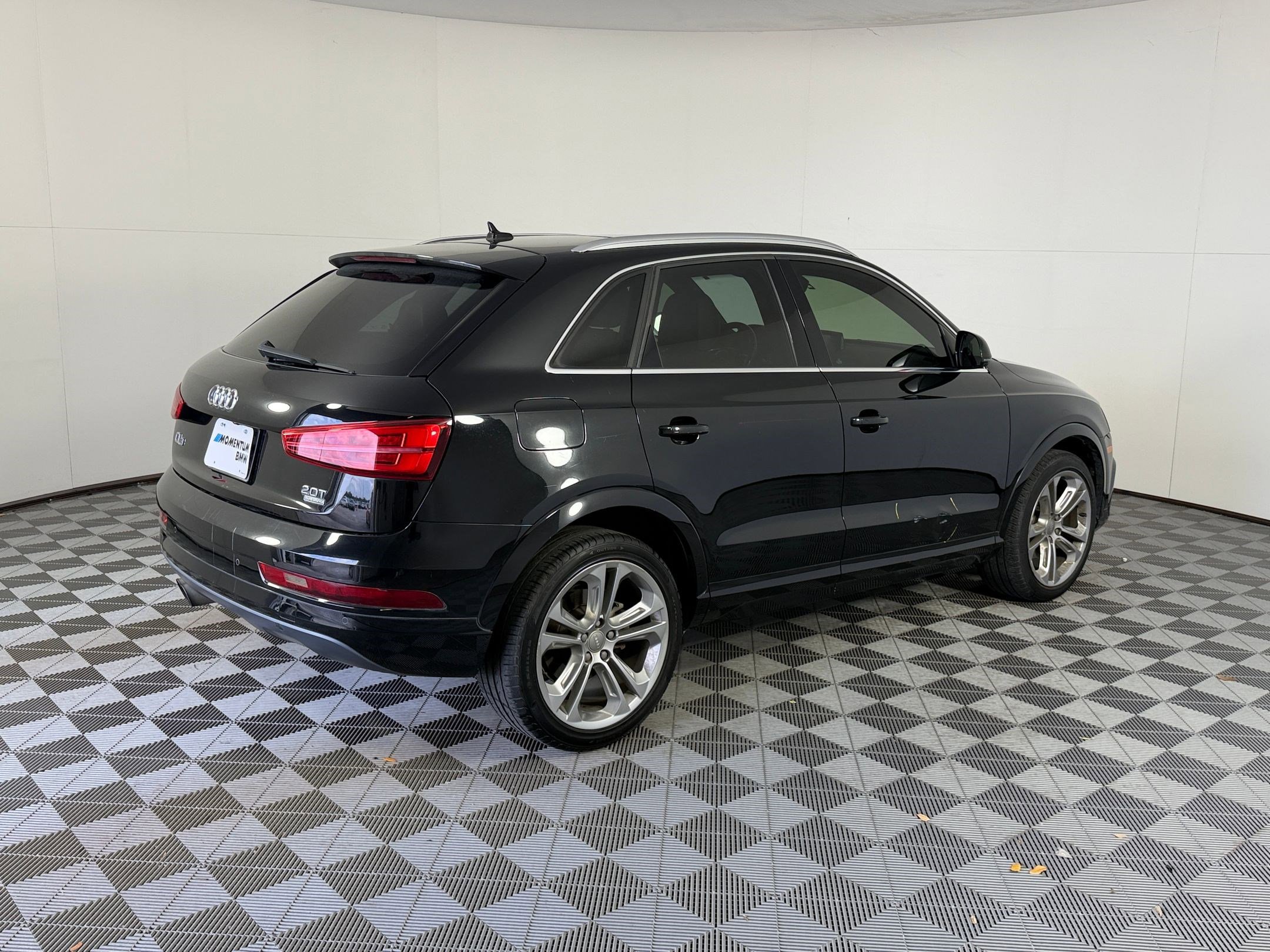 Used 2016 Audi Q3 2.0T Premium Plus w/ Technology Package AWD/4WD image 9