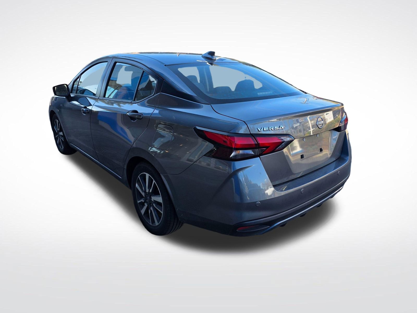 Used 2024 Nissan Versa SV image 7