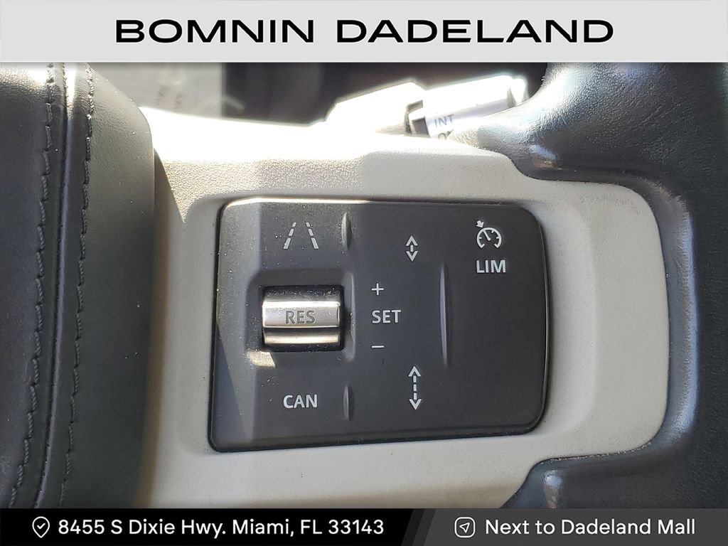 Used 2020 Land Rover Defender 110 SE image 18