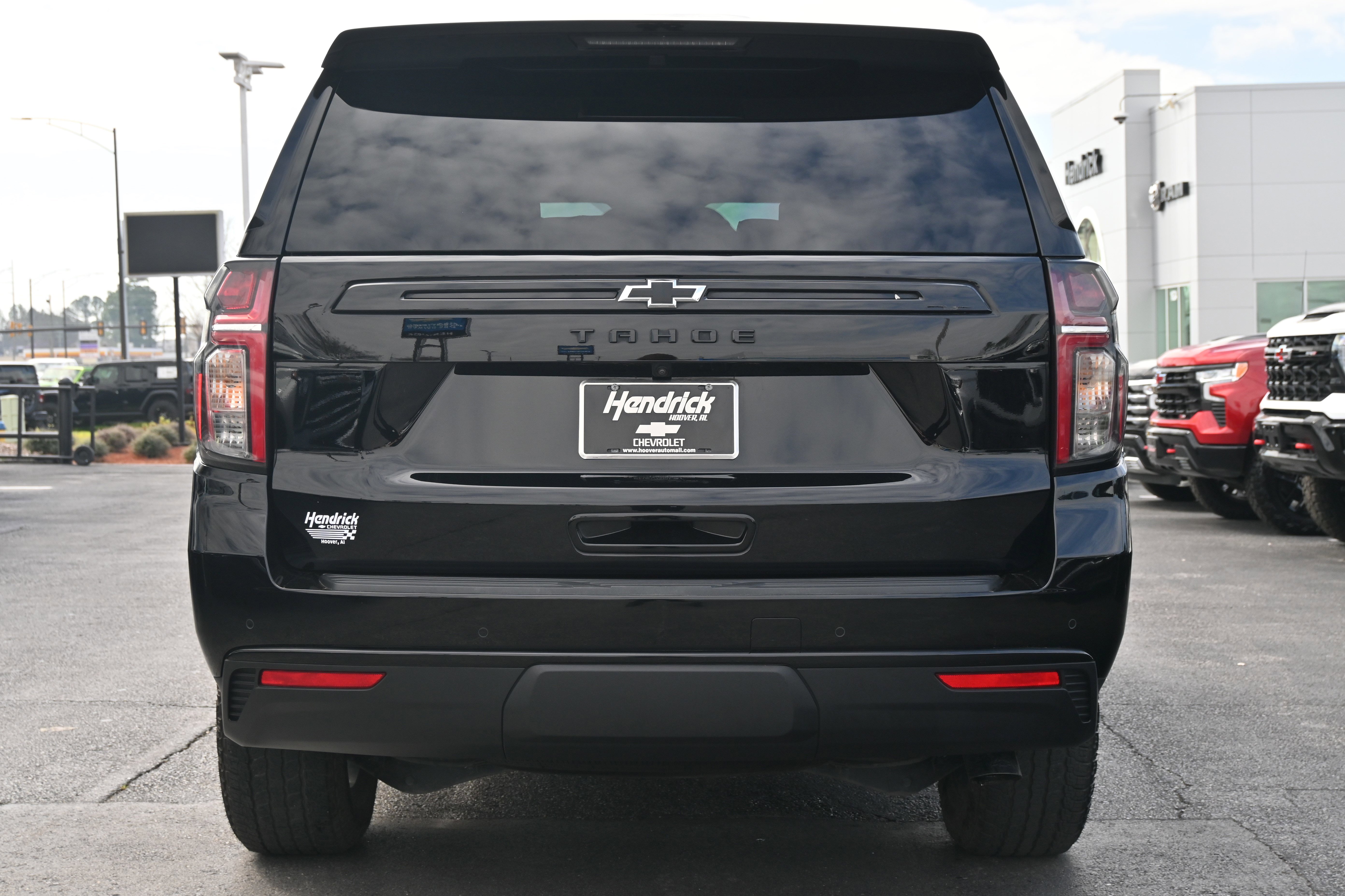 Used 2024 Chevrolet Tahoe Z71 w/ Luxury Package image 13