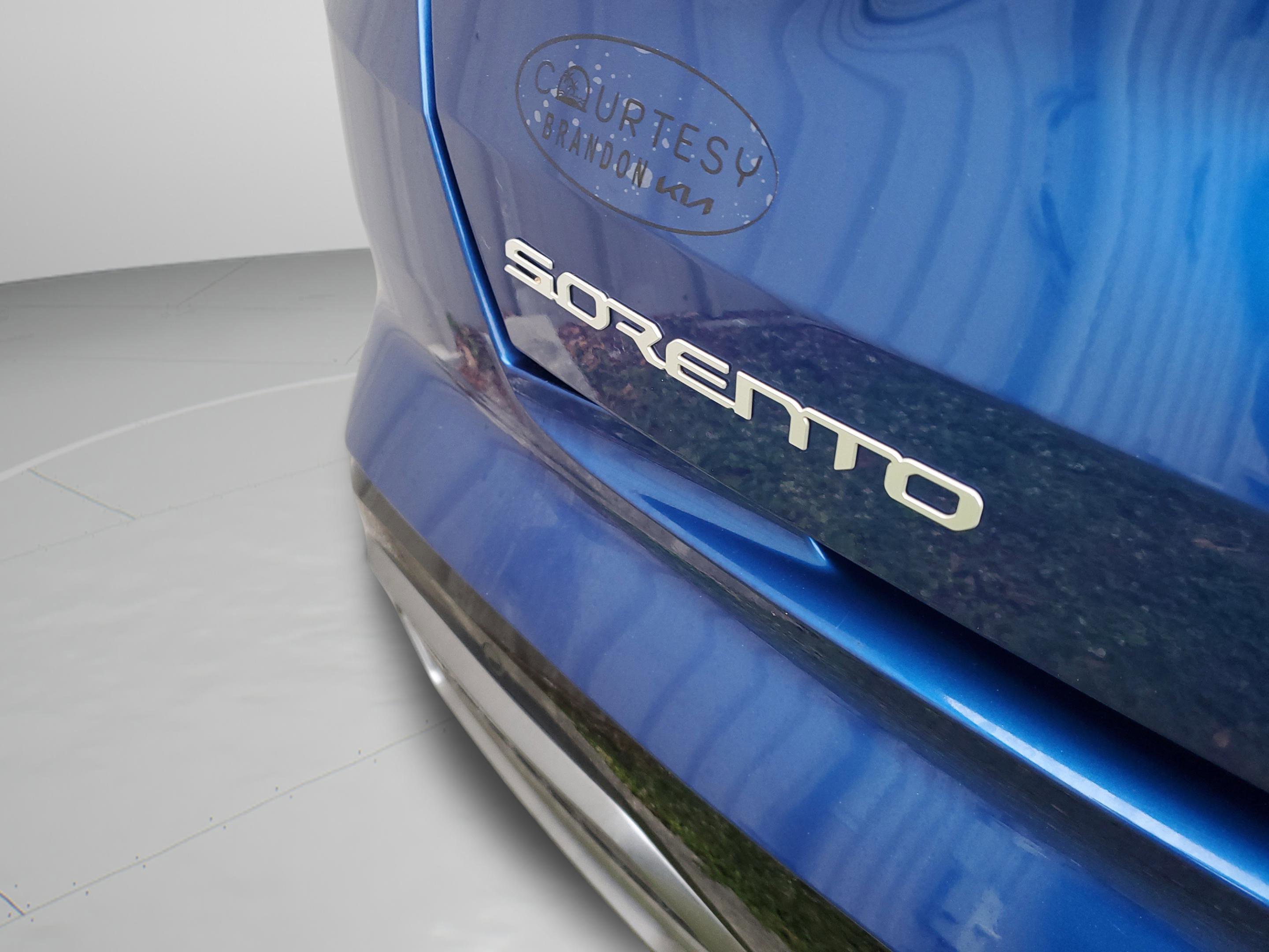 Certified 2023 Kia Sorento SX image 8