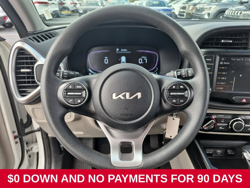 Used 2025 Kia Soul LX FWD image 22