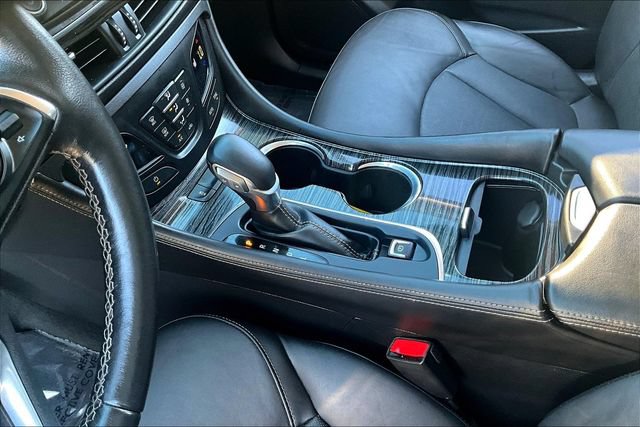 Used 2017 Buick Envision Essence FWD image 18