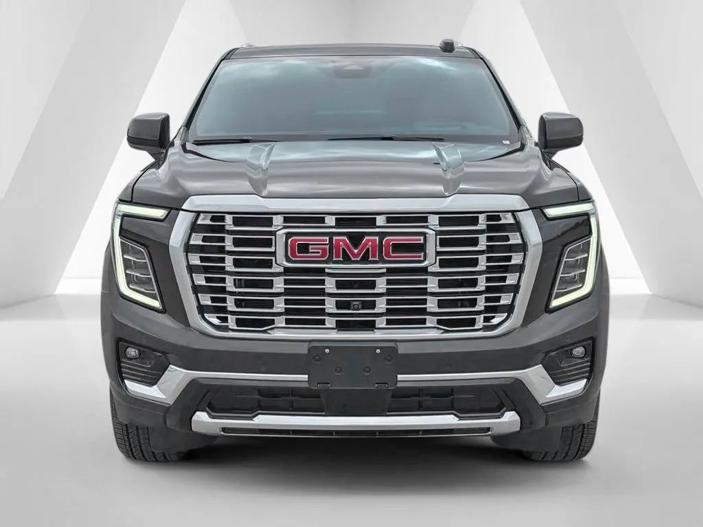 New 2026 GMC Yukon XL Denali w/ Denali Reserve Package AWD/4WD image 2