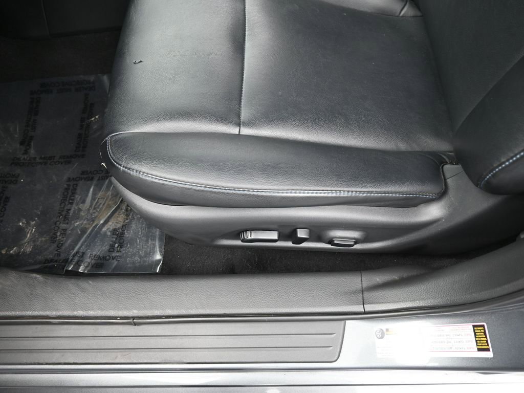 Used 2018 Nissan Altima 2.5 SR w/ SR Midnight Edition image 15