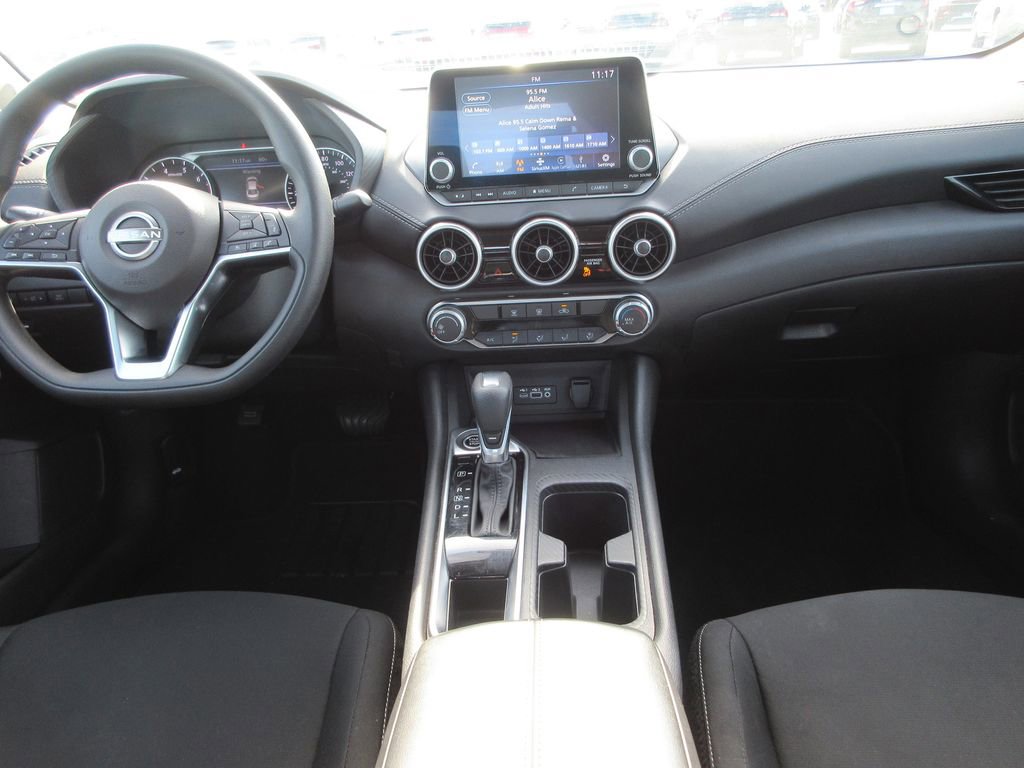 Used 2024 Nissan Sentra SV image 15