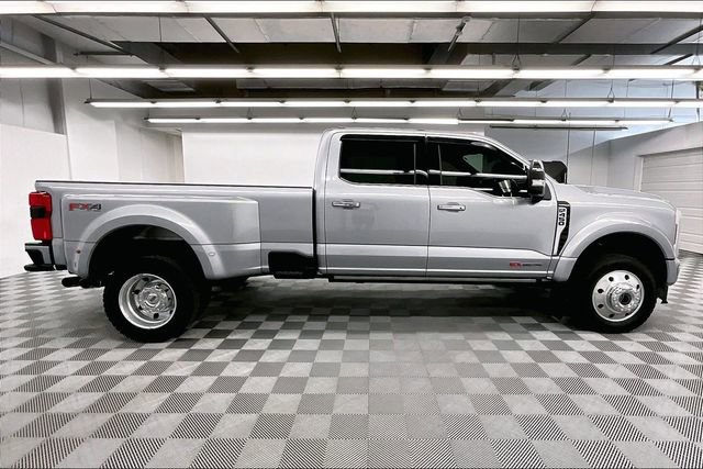 Used 2024 Ford F450 Platinum w/ FX4 Off-Road Package AWD/4WD image 14