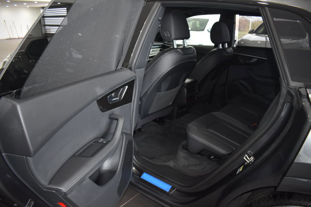 Certified 2025 Audi Q8 Premium Plus w/ Premium Plus Package AWD/4WD image 16