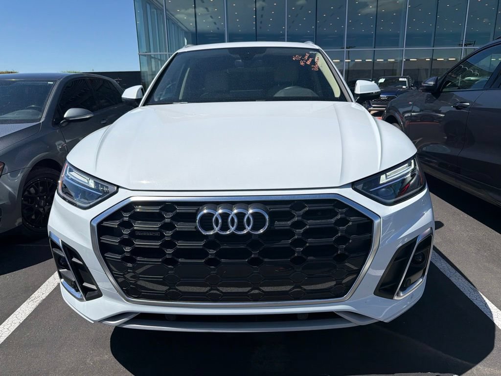 Used 2023 Audi Q5 2.0T Premium AWD/4WD image 2