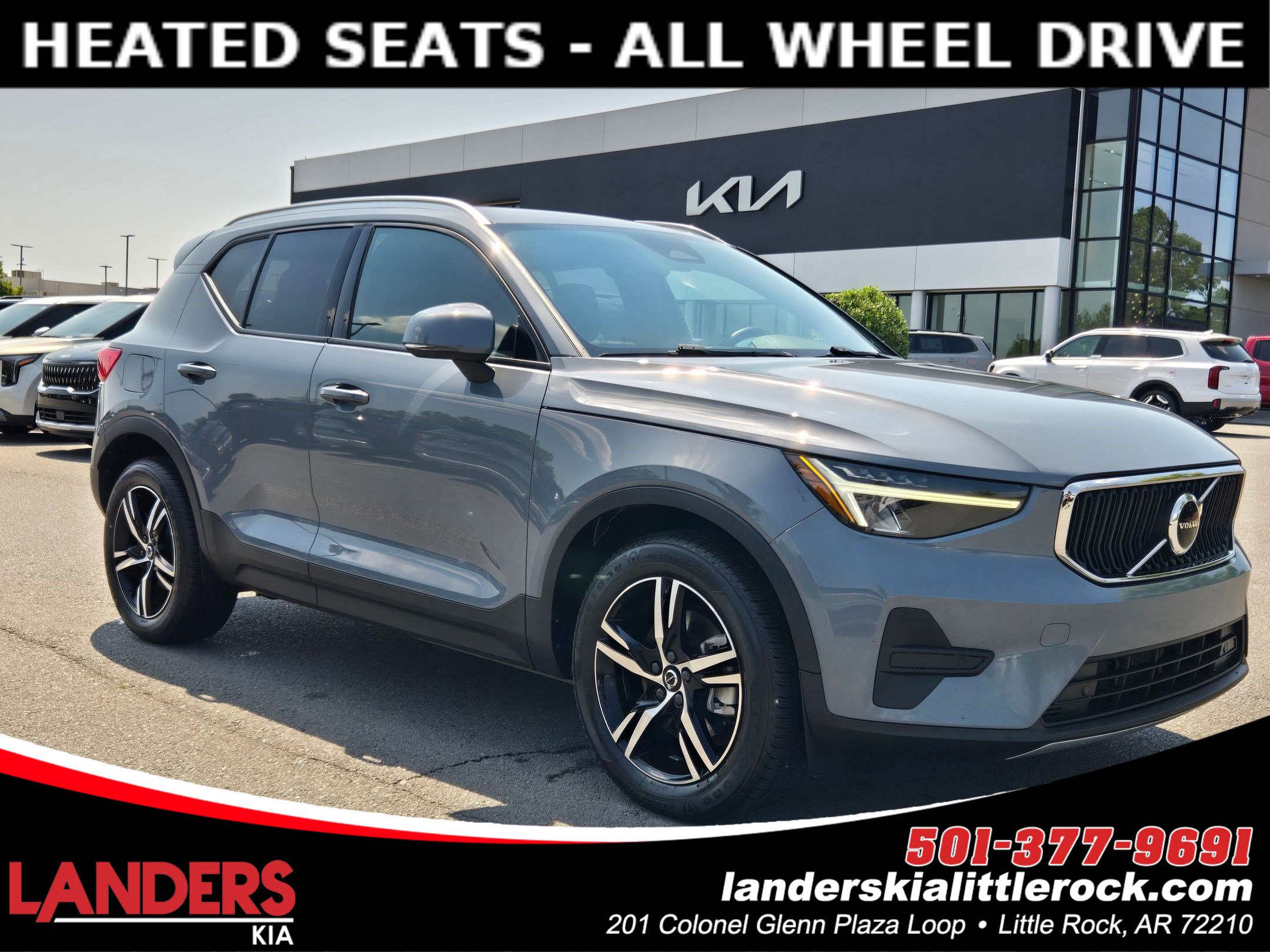 Used 2023 Volvo XC40 B5 Core