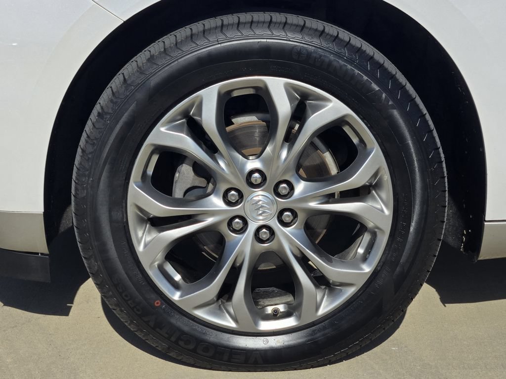 Used 2019 Buick Enclave Avenir w/ Avenir Technology Package FWD image 11