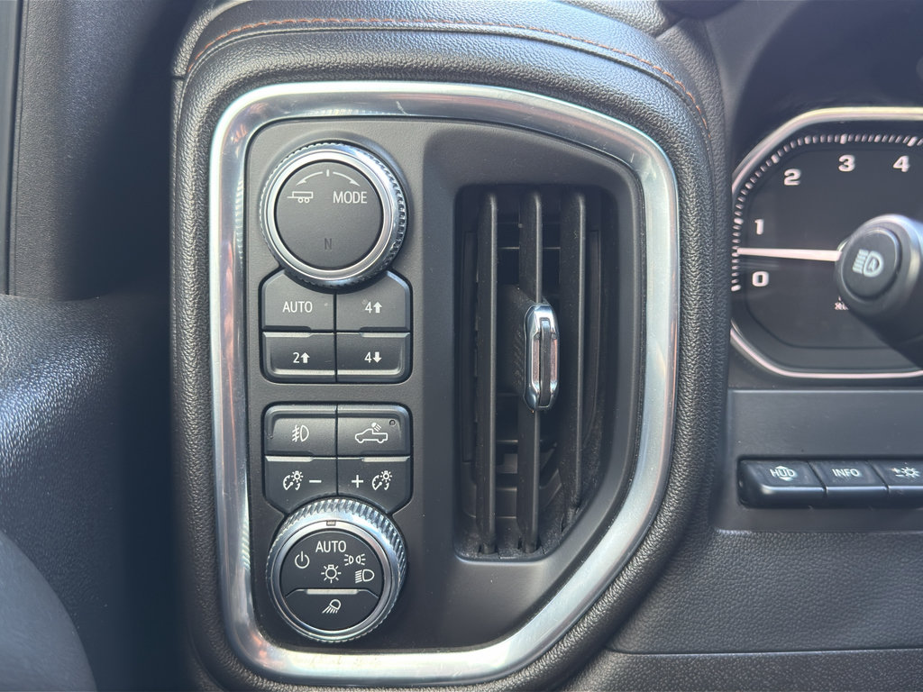 Used 2022 GMC Sierra 2500 AT4 w/ AT4 Premium Plus Package AWD/4WD image 14