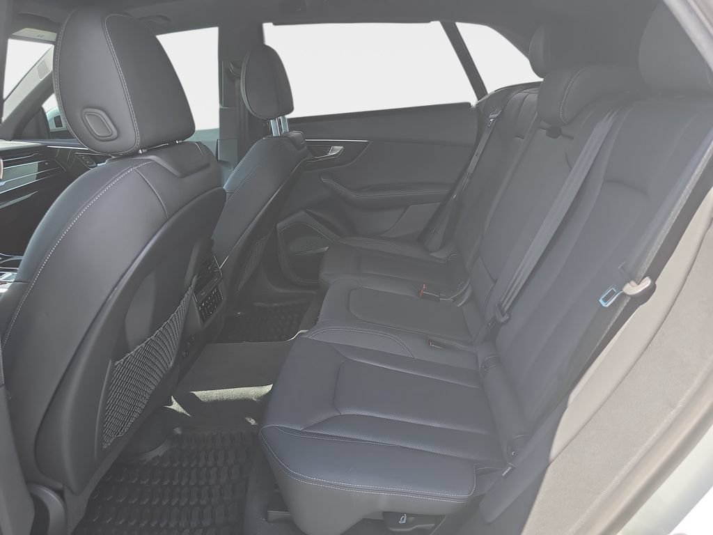Used 2025 Audi Q8 Premium Plus w/ Premium Plus Package AWD/4WD image 26