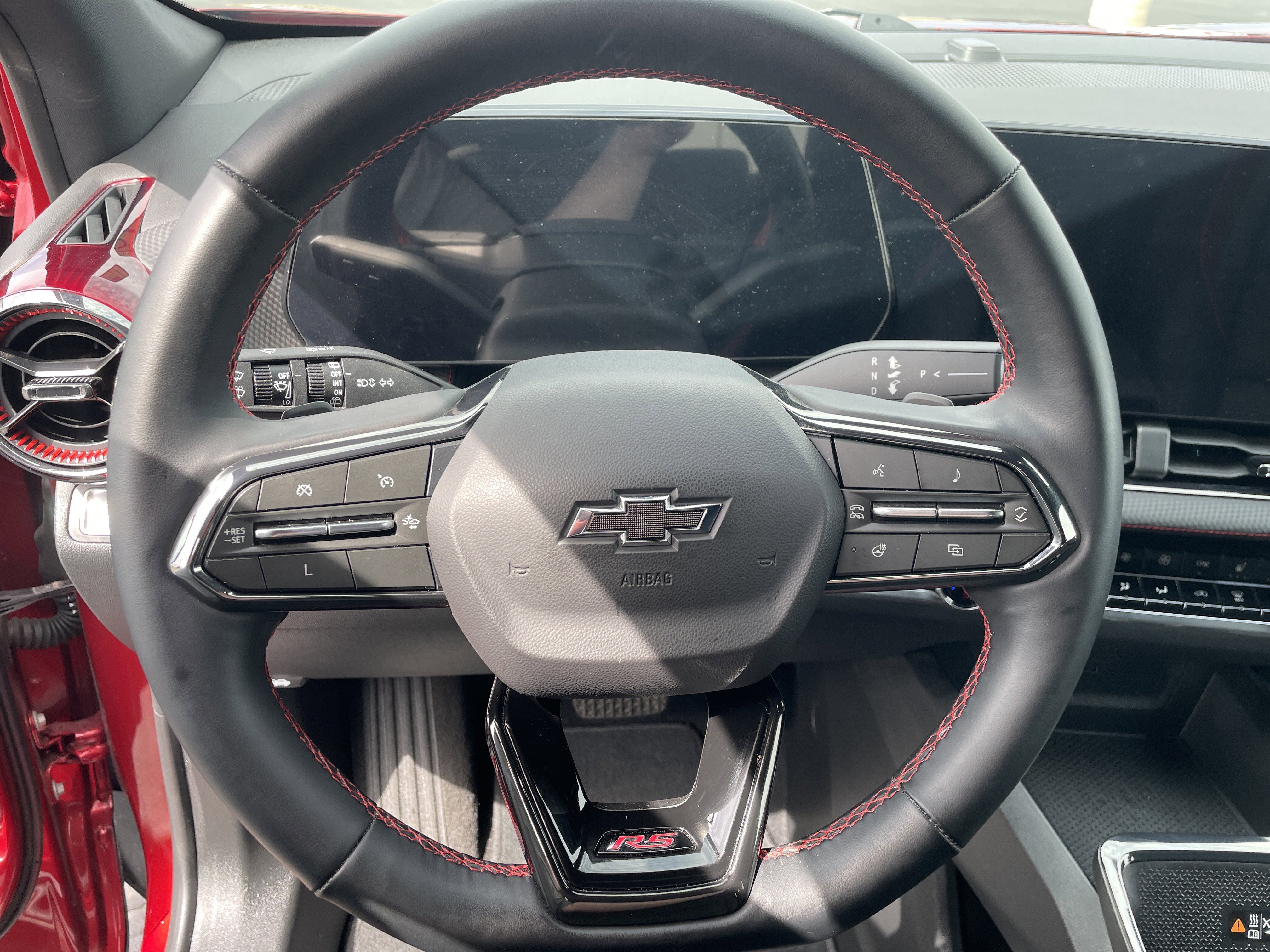Used 2025 Chevrolet Equinox RS w/ Safety and Technology Package AWD/4WD image 10