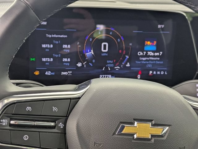 Used 2025 Chevrolet Equinox LT AWD/4WD image 13