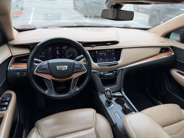 Used 2019 Cadillac XT5 Platinum AWD/4WD image 6
