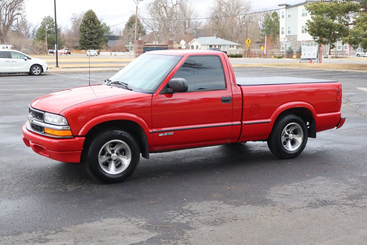 Used 2000 Chevrolet S10 Pickup LS w/ Preferred Equipment Group RWD image 10