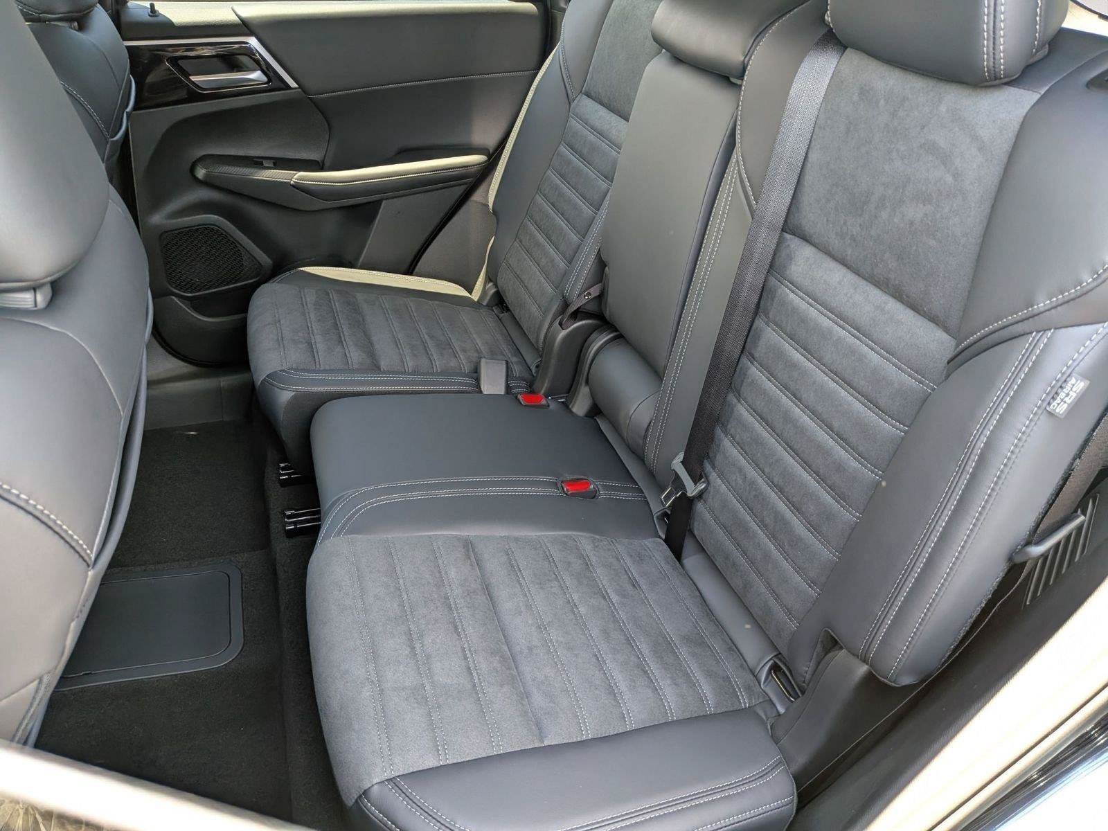 New 2026 Nissan Rogue SL AWD/4WD image 17