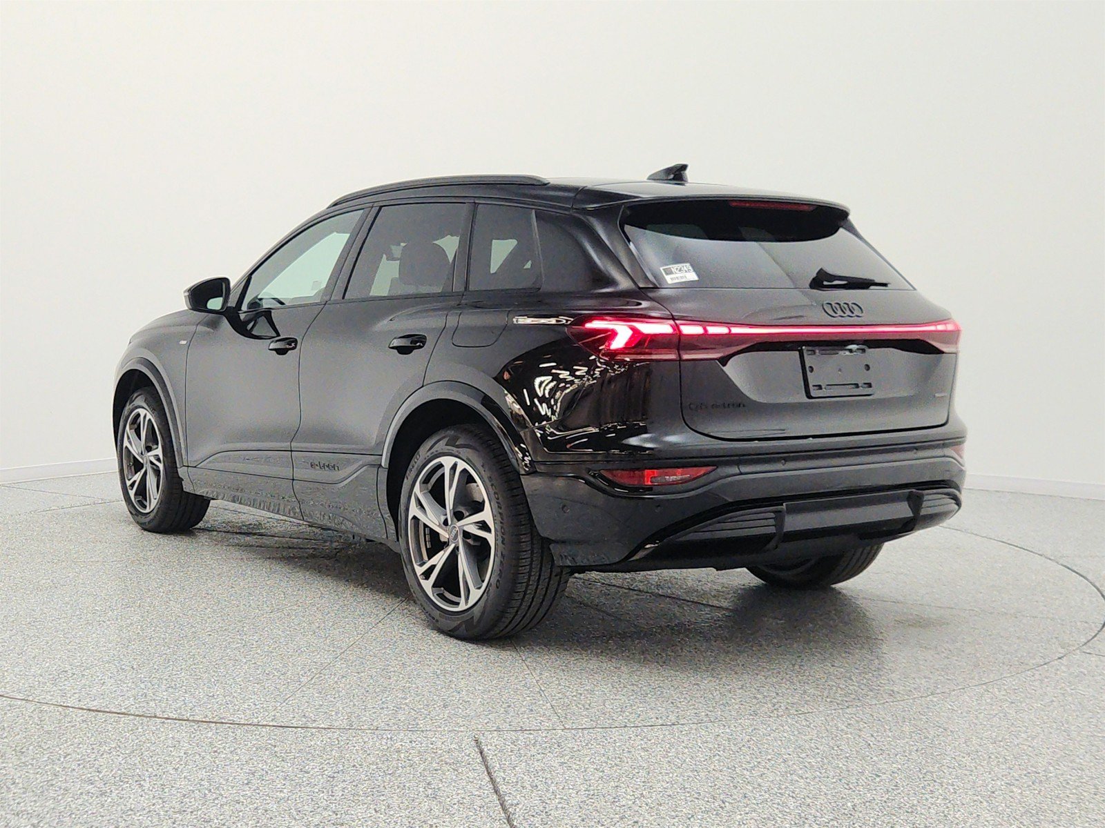 New 2027 Audi Q6 e-tron Premium Plus AWD/4WD image 7