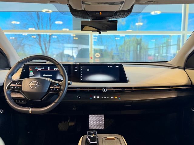 Used 2023 Nissan Ariya AWD image 40