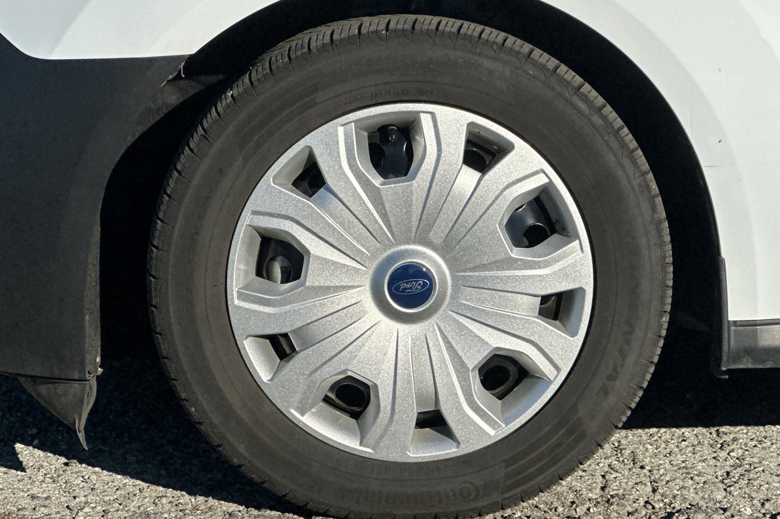 Used 2023 Ford Transit Connect XL image 22