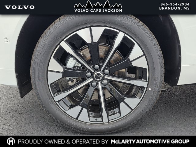 New 2026 Volvo XC60 B5 Plus w/ Protection Package Premier AWD/4WD image 24