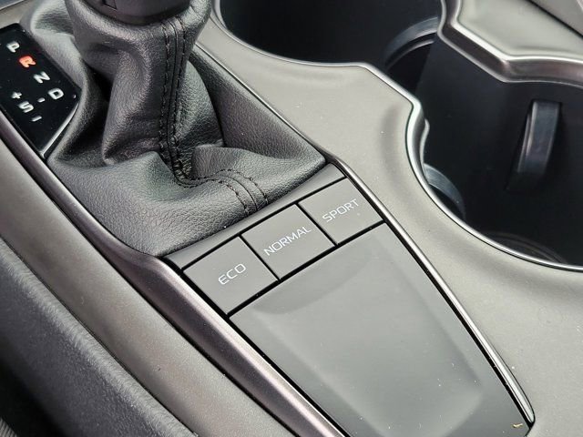 Used 2023 Toyota Camry SE w/ Convenience Package image 28