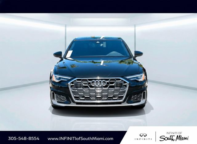 Used 2025 Audi A6 Premium Plus image 2