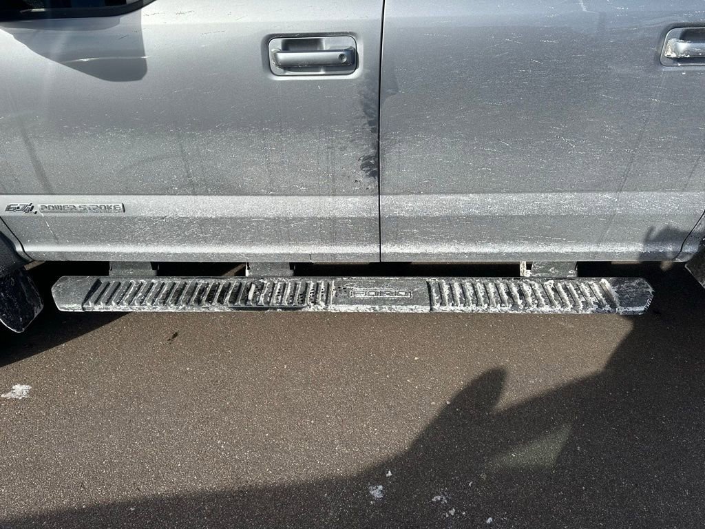 Used 2020 Ford F550 4x4 Crew Cab Super Duty w/ Lariat Value Package image 12