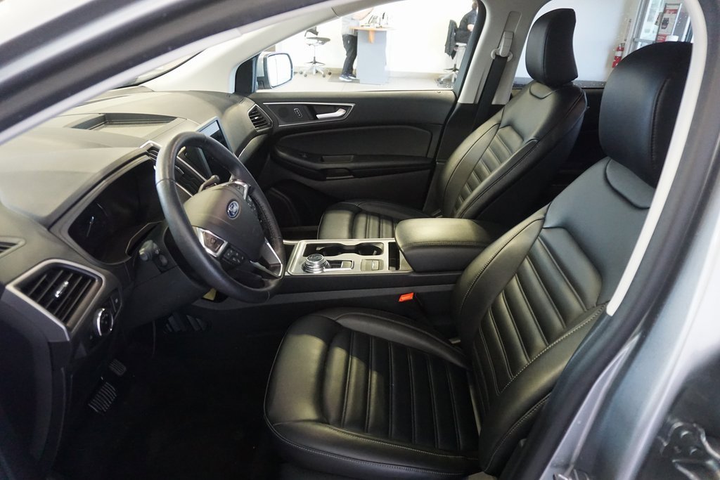 Used 2023 Ford Edge SEL image 18