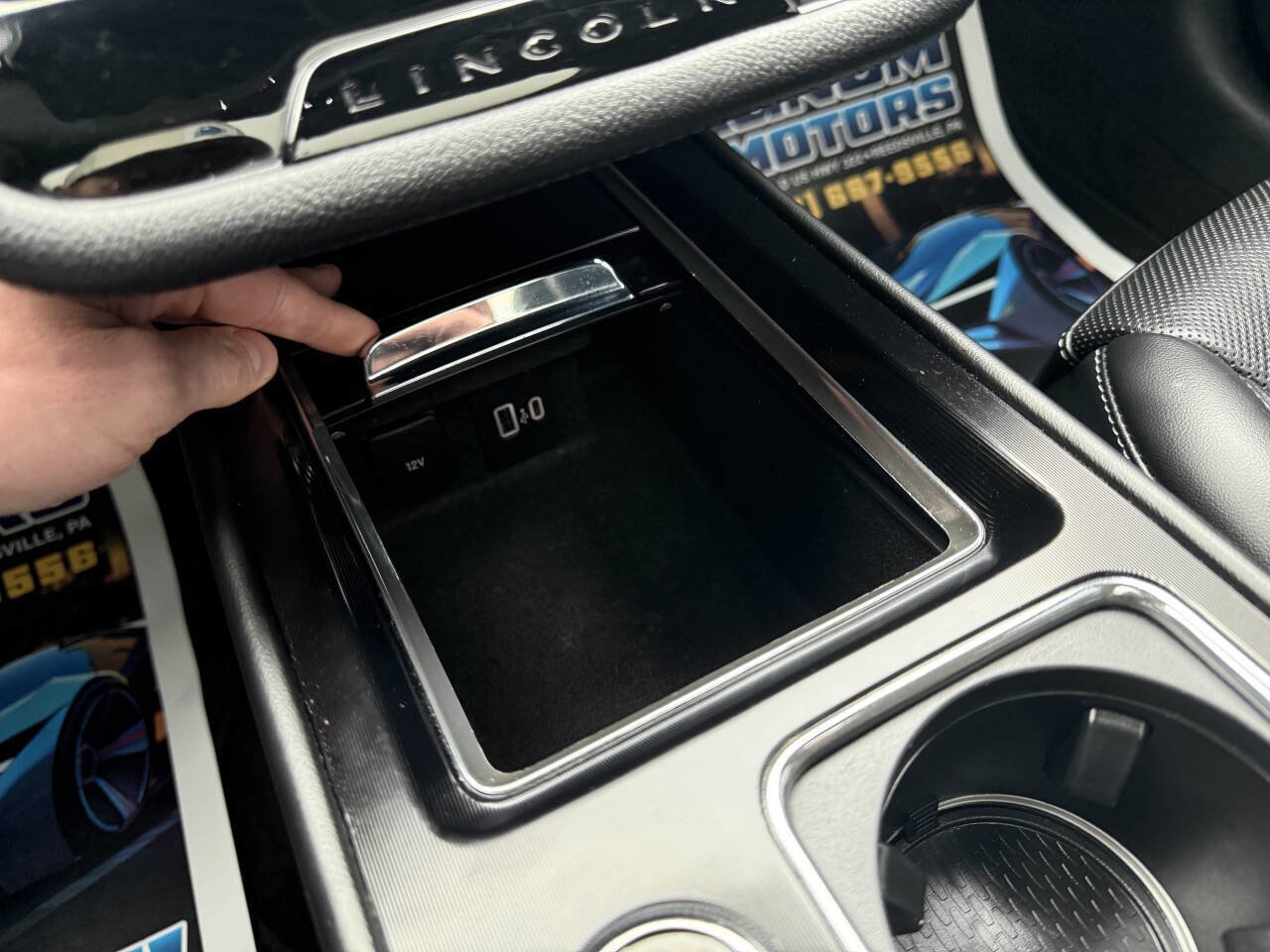 Used 2022 Lincoln Corsair AWD w/ Premium Package image 29