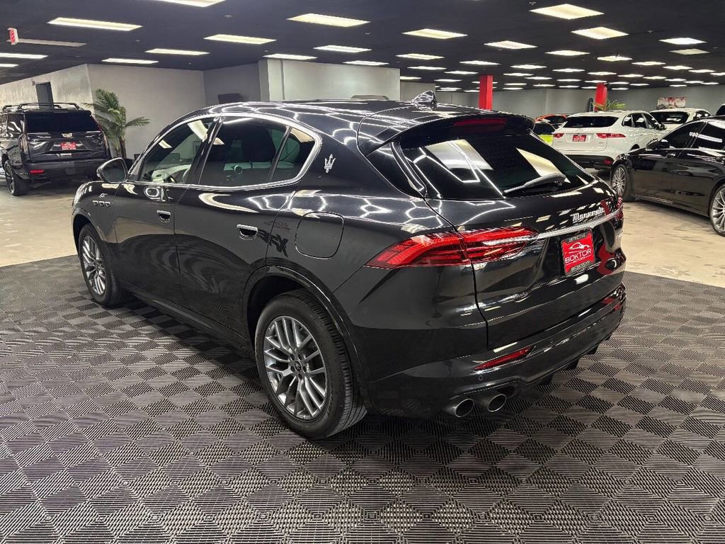 Used 2024 Maserati Grecale GT image 11