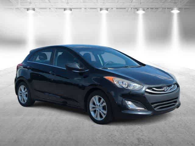 Used 2015 Hyundai Elantra GT FWD image 2