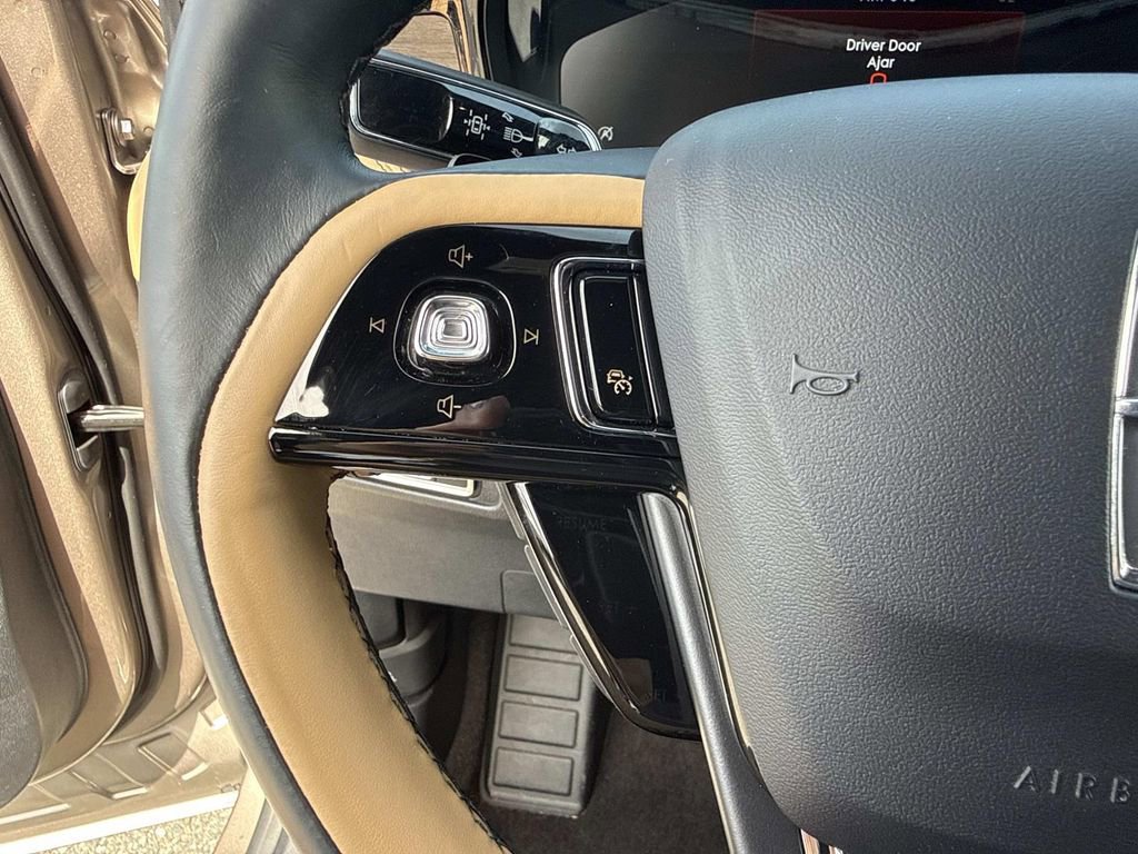 Certified 2020 Lincoln Corsair Reserve w/ Equipment Group 201A image 30