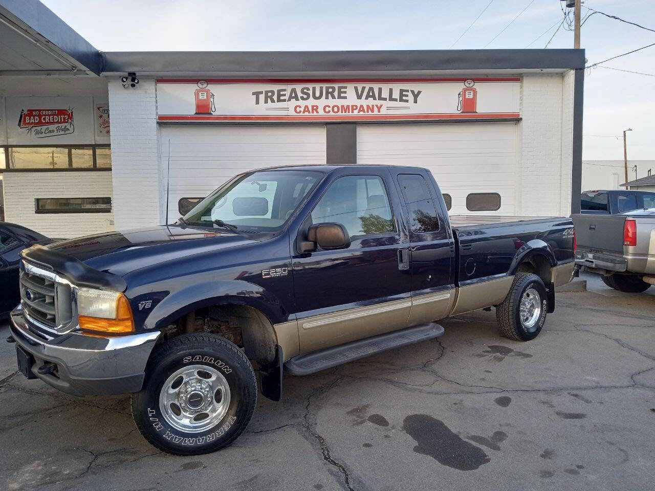 Used 2000 Ford F250 Lariat