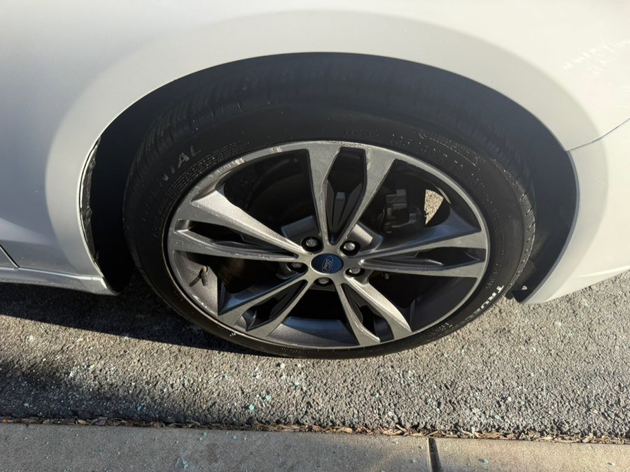 Used 2020 Ford Fusion Titanium image 10