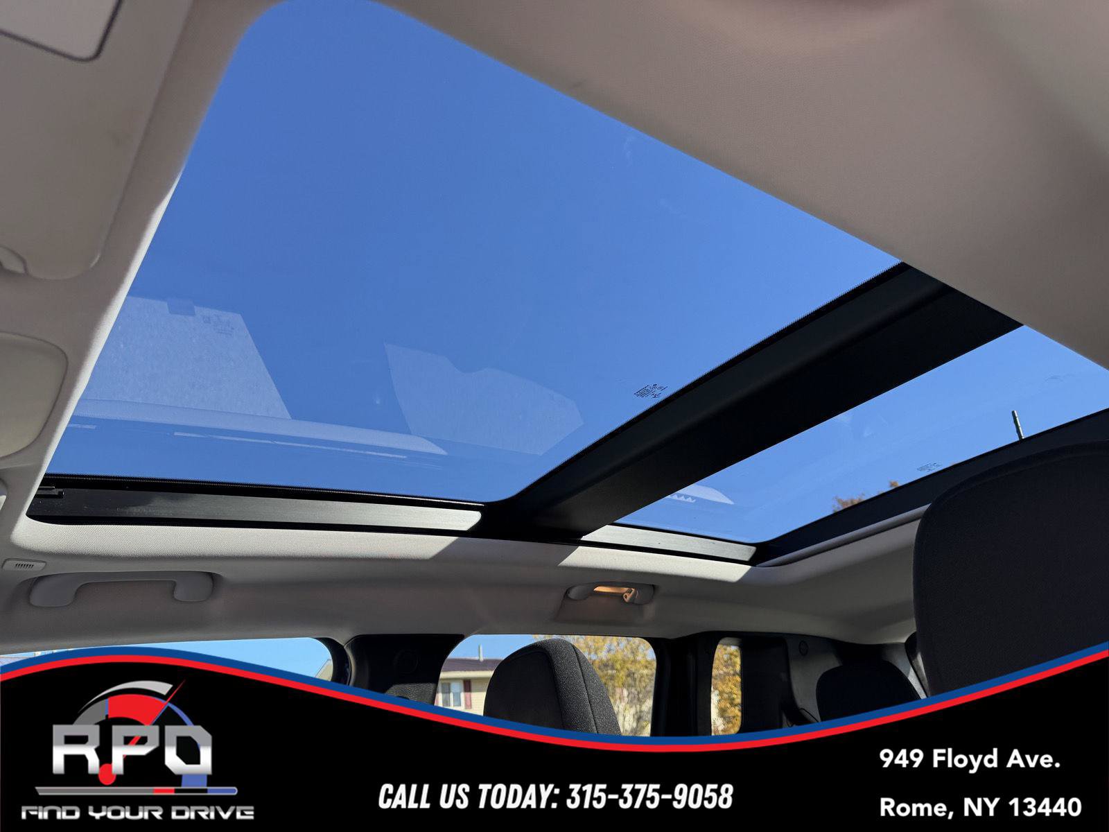 Used 2018 Jeep Renegade Trailhawk w/ Trailer Tow Group AWD/4WD image 16