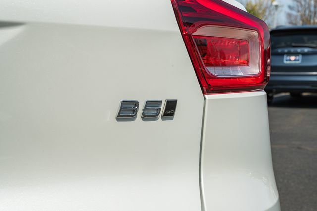 New 2026 Volvo XC40 B5 Plus w/ Climate Package image 8