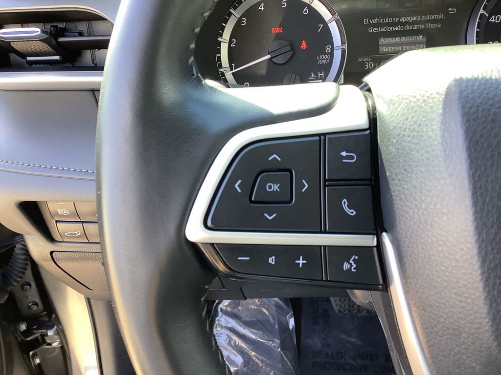 Used 2024 Toyota Highlander XLE image 21