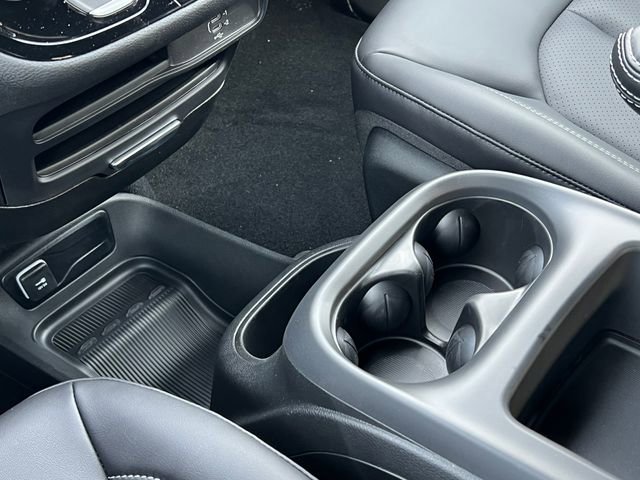 New 2026 Chrysler Pacifica Select AWD/4WD image 31