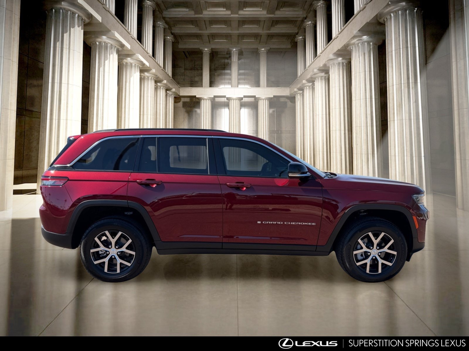Used 2025 Jeep Grand Cherokee Limited AWD/4WD image 3