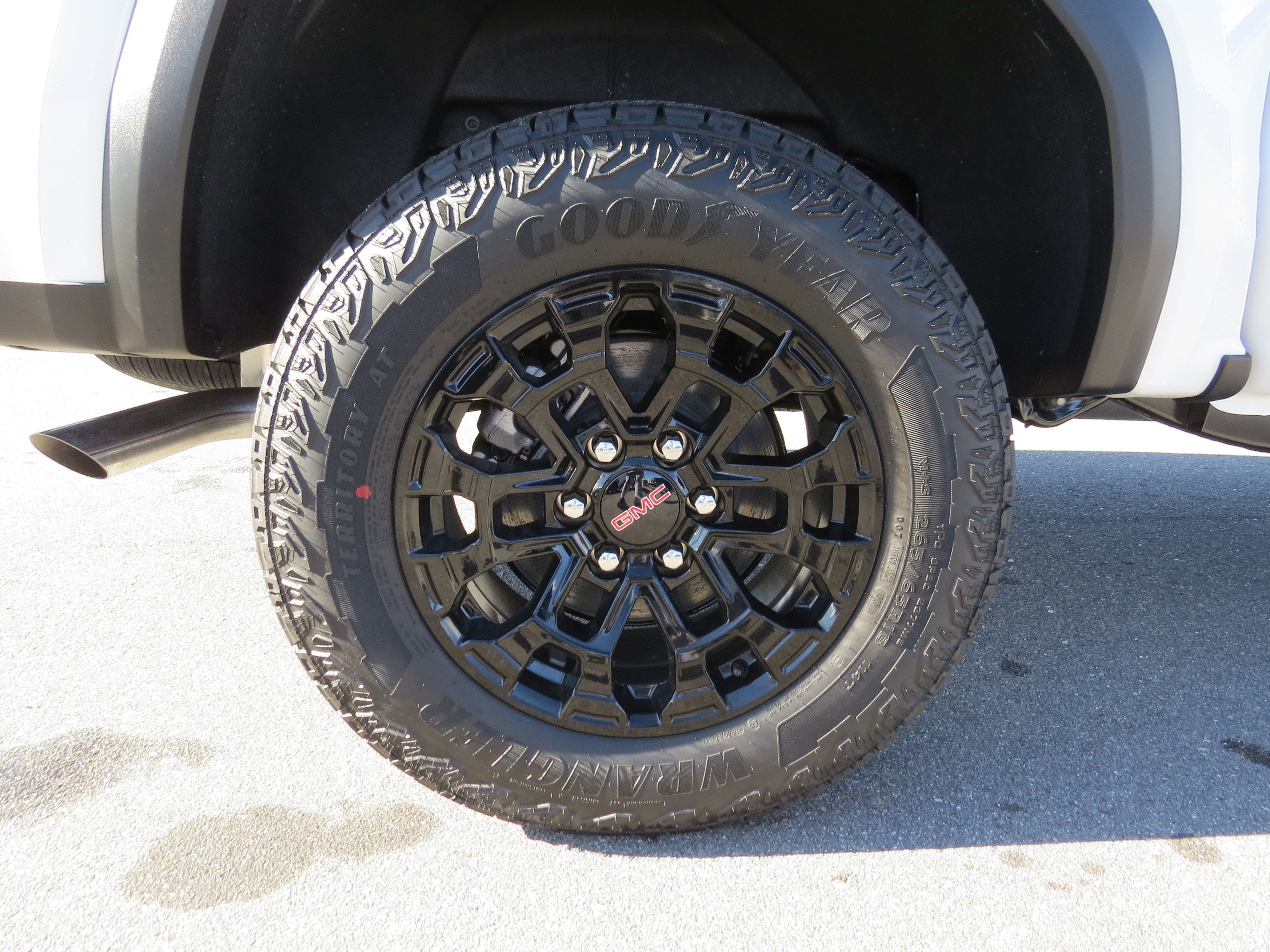 New 2026 GMC Canyon Elevation w/ Convenience Package image 12